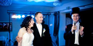 Luka w kalendarzu wodzireja Państwo Młodzi podczas weselnych oczepin z wodzirejem Karpikiem