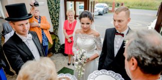 Data wesela pod terminarz wodzireja? Powitanie chlebem i solą przez rodziców na weselu z wodzirejem