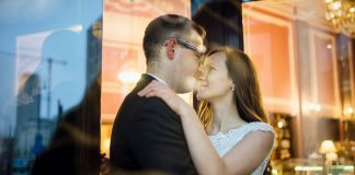 Wodzirej spełnieniem marzeń Zdjęcie portretowe Pary Młodej