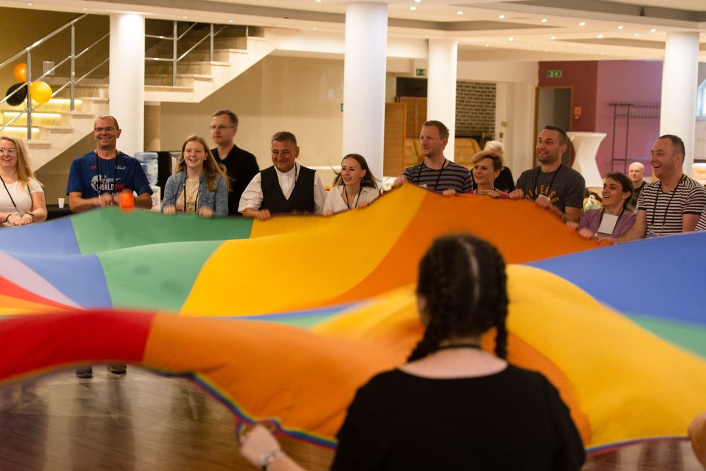 Uczestnicy warsztatów dla wodzirejów na zajęciach