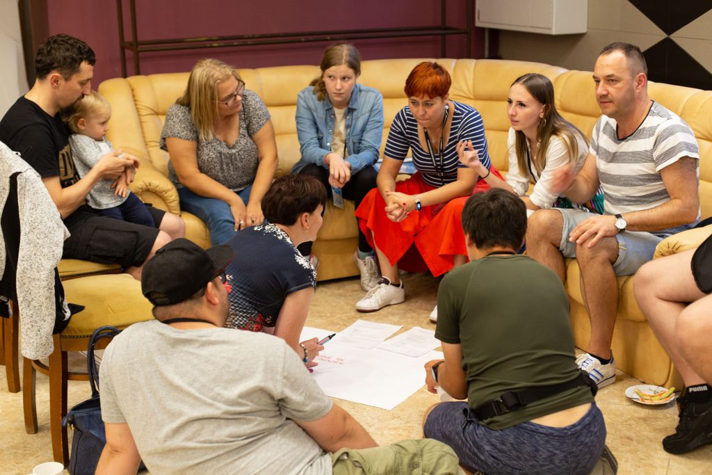 Uczestnicy warsztatów dla wodzirejów na zajęciach