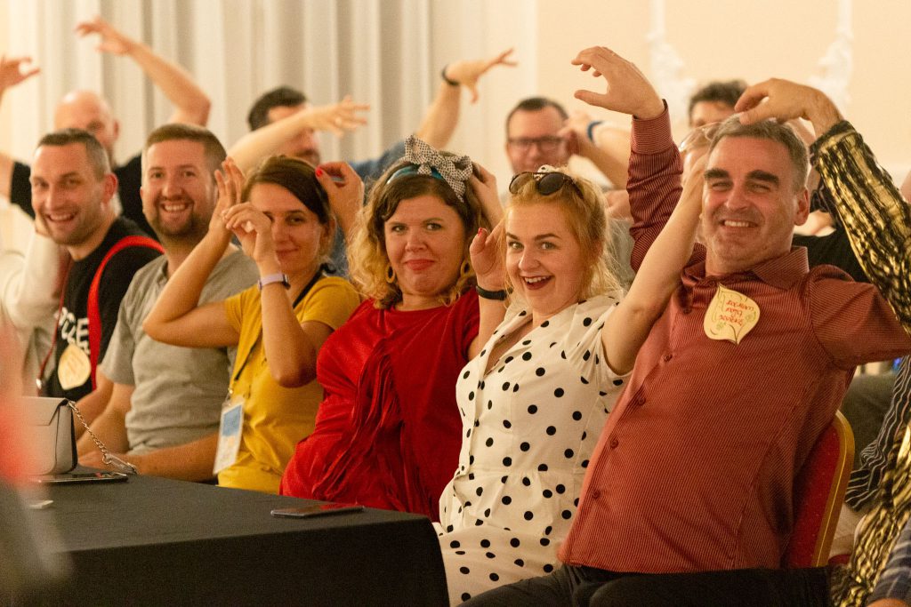 Uczestnicy warsztatów dla wodzirejów na zajęciach